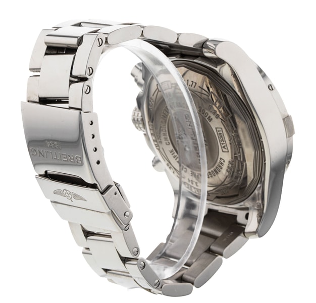 Breitling Avenger II A13381